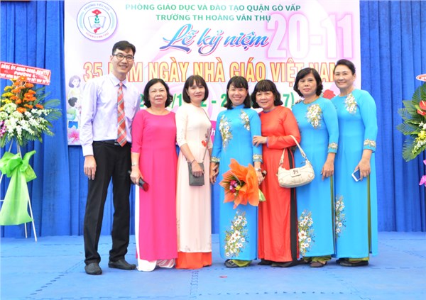 ngay nha giao VN 20/11